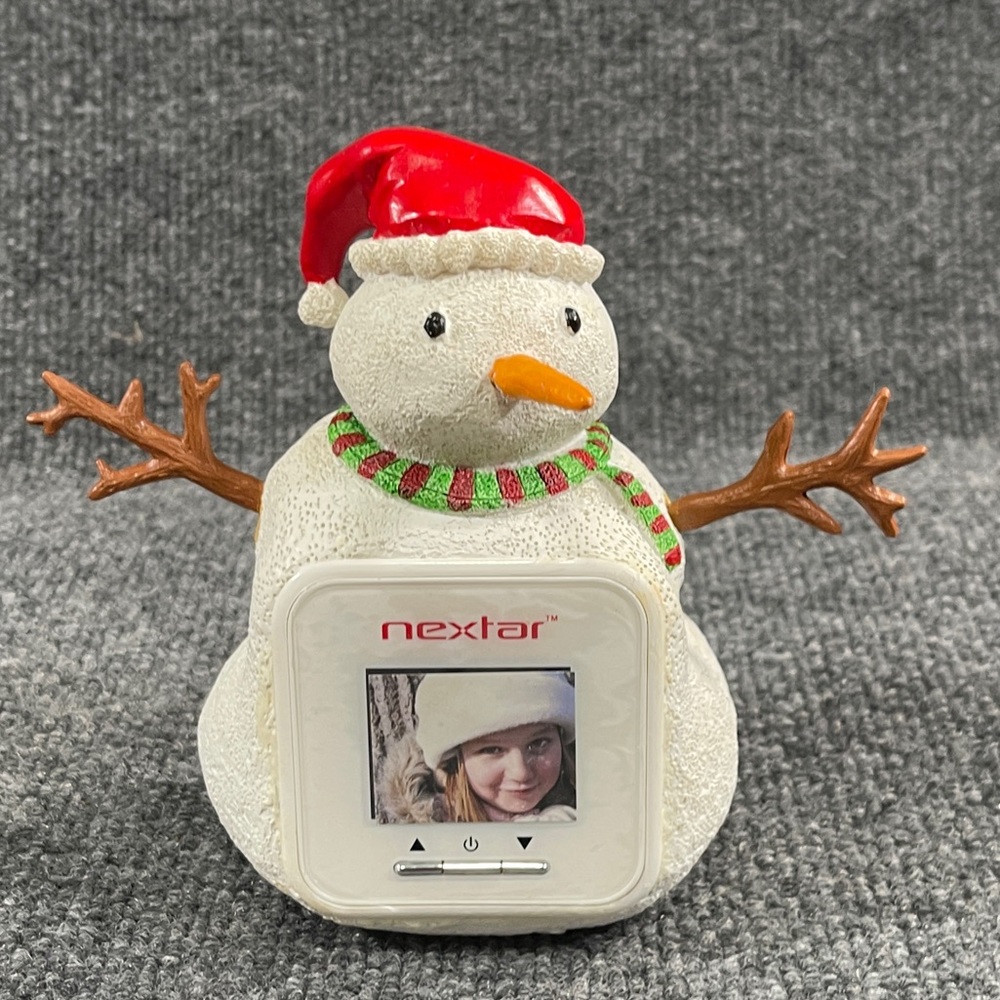 Nextar Snowman Figurine 1.8” Digital Photo Frame
